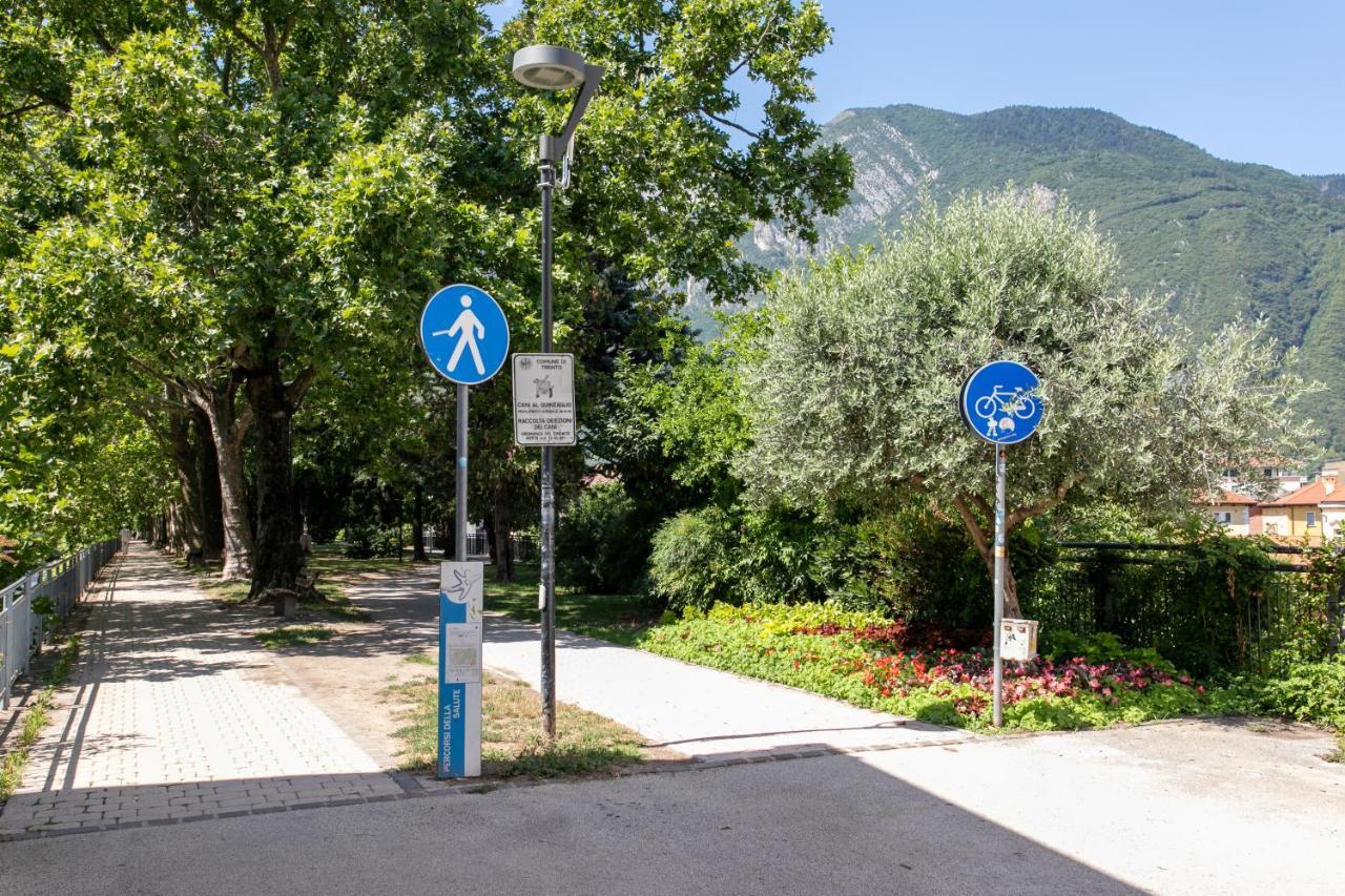 Appartamento Al Ponte Adiacente Al Parco, Vicino All'Ospedale E Centro トレント エクステリア 写真