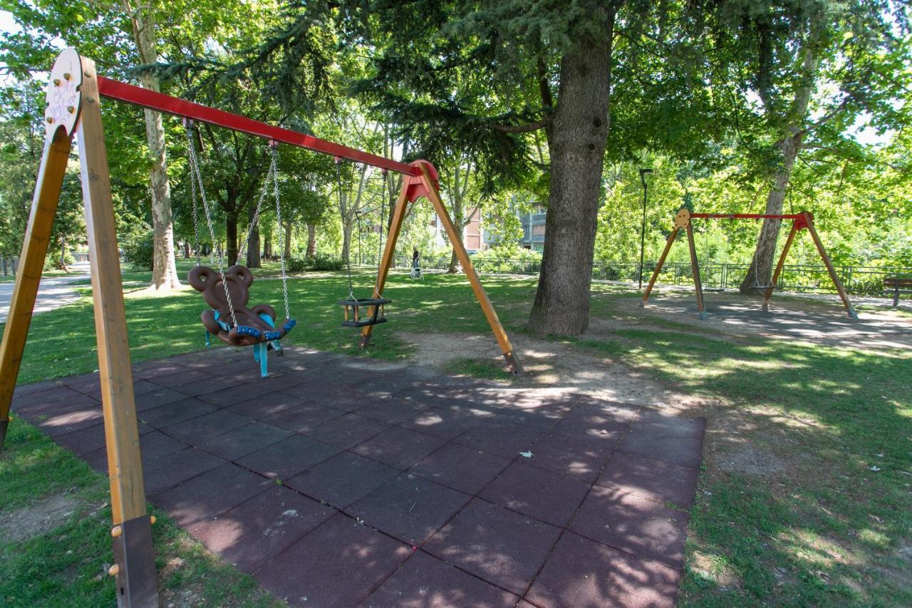 Appartamento Al Ponte Adiacente Al Parco, Vicino All'Ospedale E Centro トレント エクステリア 写真